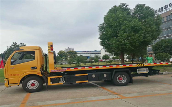 海淀定远24小时拖车救援电话号码，定远道路救援公司怎么收费的